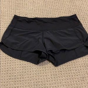 Black lulu shorts
